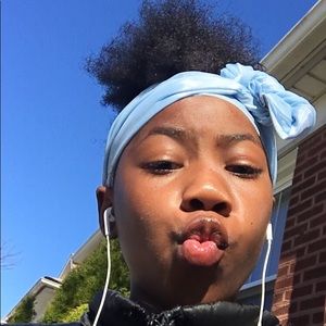 Meet your Posher, Janella